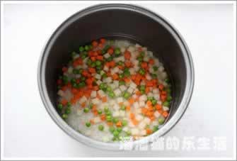 肉松杂菜饭的做法