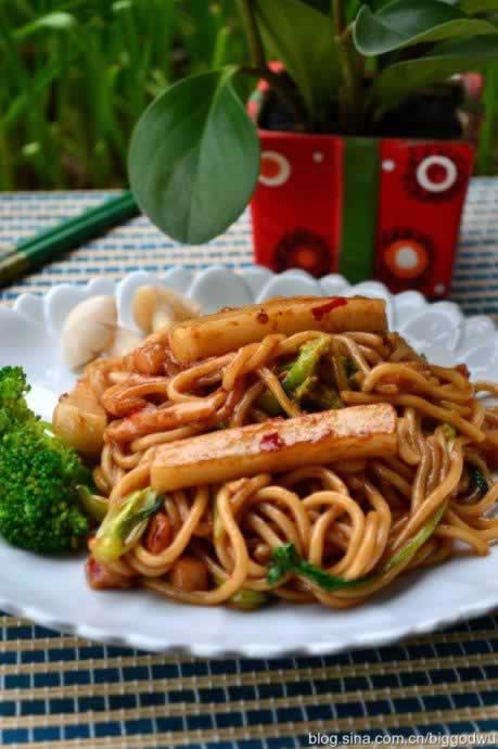 特色年糕炒面的做法