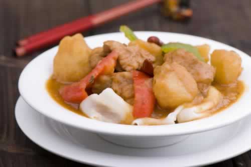 新疆大盘鸡的做法