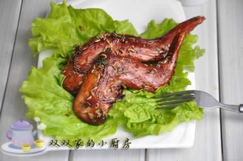 孜然兔腿的做法