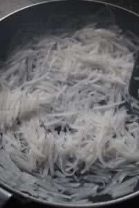 �����ܲ�˿������