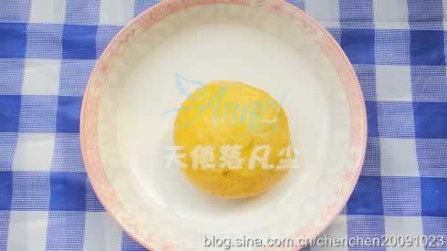 笑脸南瓜炸酱面的做法