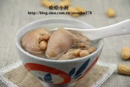 猪尾骨花生汤的做法