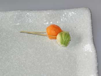 松茸豆腐朴叶烧的做法