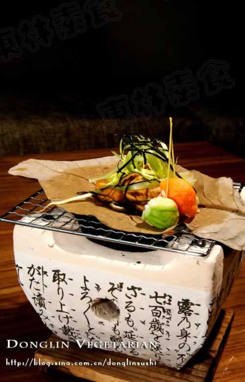 松茸豆腐朴叶烧的做法