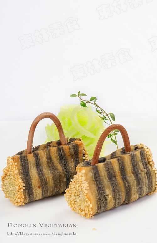 松茸豆腐朴叶烧的做法