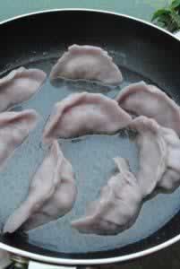 酸豆鸡肉煎饺的做法