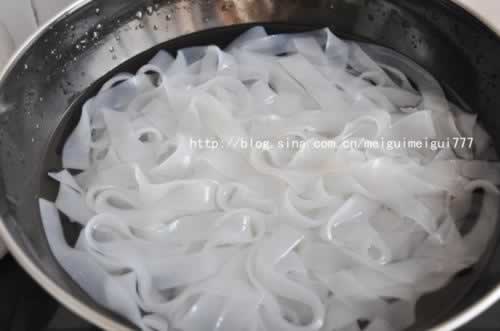 酸辣粉皮的做法