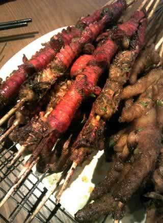 �人����߹���һ����Ե��Ǽ�������Թ�ð��