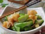 丝瓜烩油条的做法 丝瓜烩油条的做法