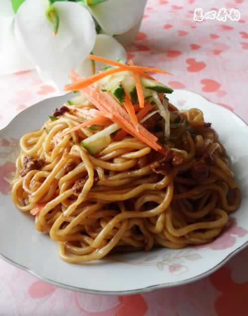 黄豆酱香凉拌面的做法