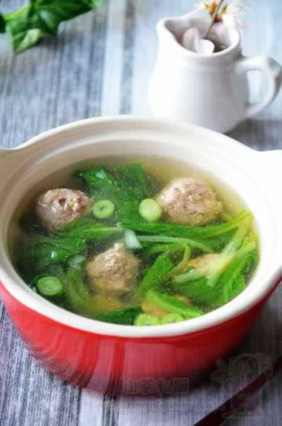 小白菜汆丸子的做法