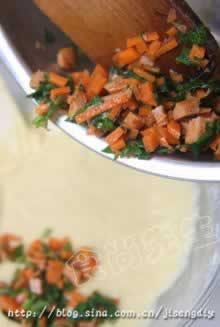 烤肠胡萝卜咸蛋糕的做法