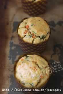 烤肠胡萝卜咸蛋糕的做法