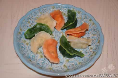 ��ɫ����ˮ�ȵ�����