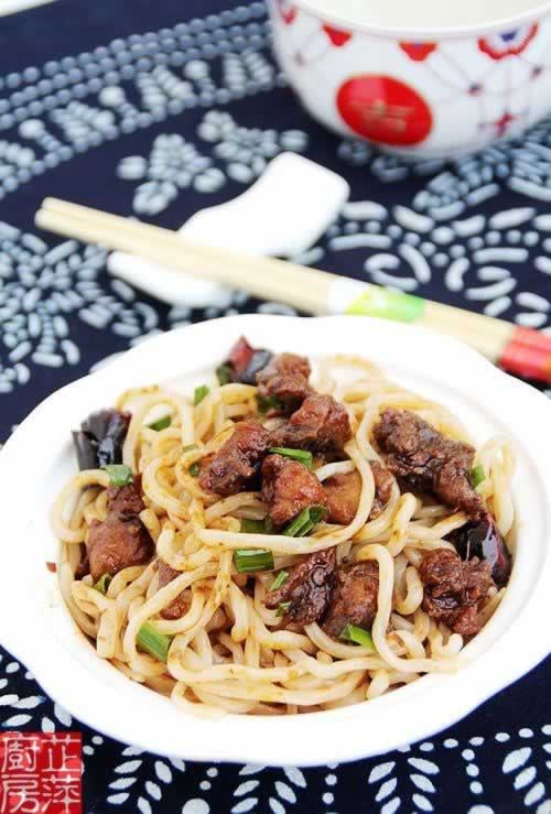 �Ĵ������������