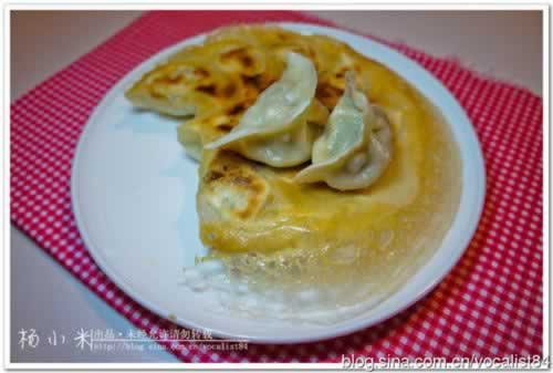 无需解冻煎出漂亮的冰花水饺的做法