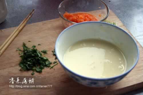 香菜鸡蛋薄饼的做法