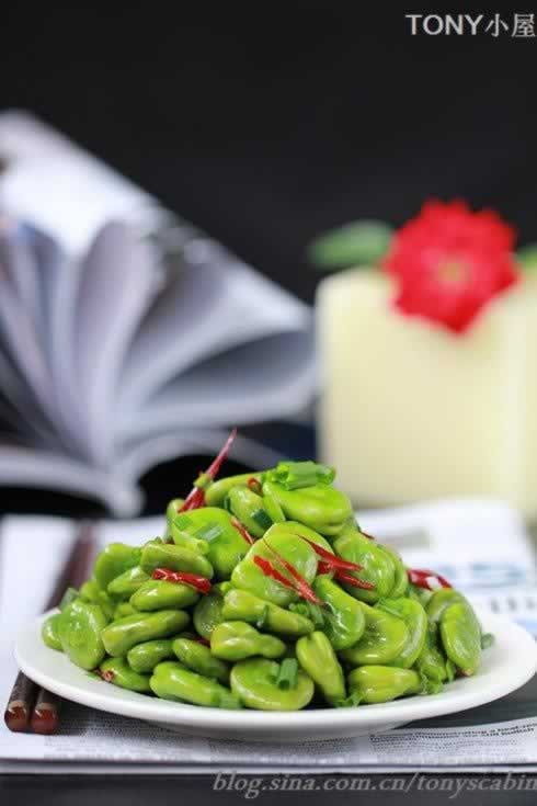 香葱爆蚕豆的做法