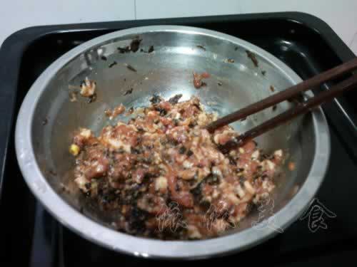 黑木耳蒸肉饼的做法