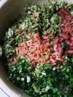 槐花包子的做法