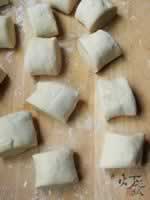 槐花包子的做法