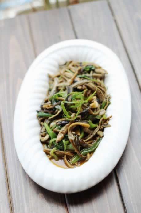 九层塔炒鳝丝的做法