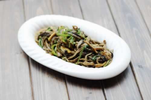 九层塔炒鳝丝的做法