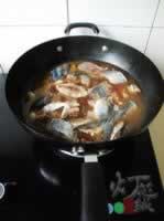 酱焖鲜鲅鱼的做法