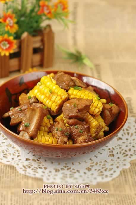 玉米烧排骨的做法