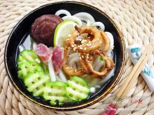 鱿鱼味噌乌冬面的做法