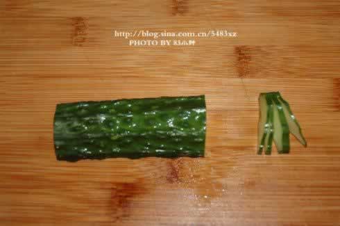漂亮的黄瓜围片怎么切?的做法