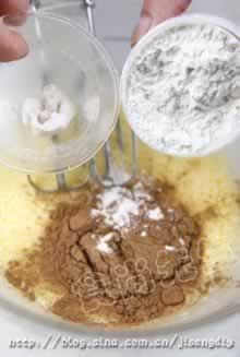 可可抹茶蛋糕的做法