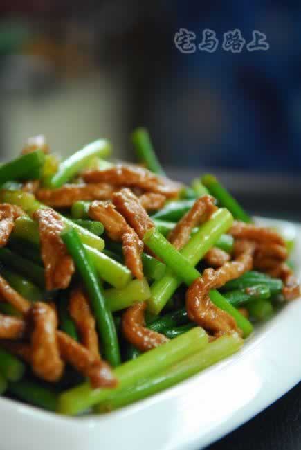 蒜苔炒肉丝的做法