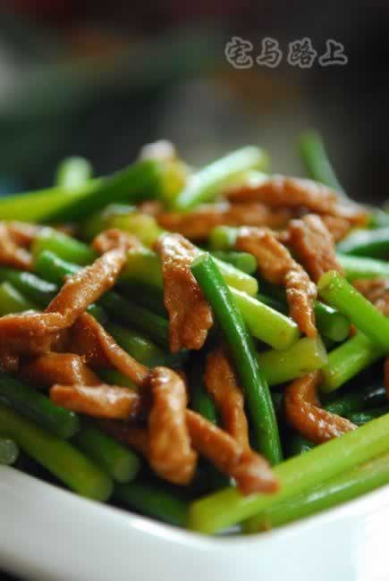蒜苔炒肉丝的做法