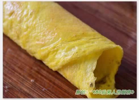 鸡蛋菠菜卷的做法