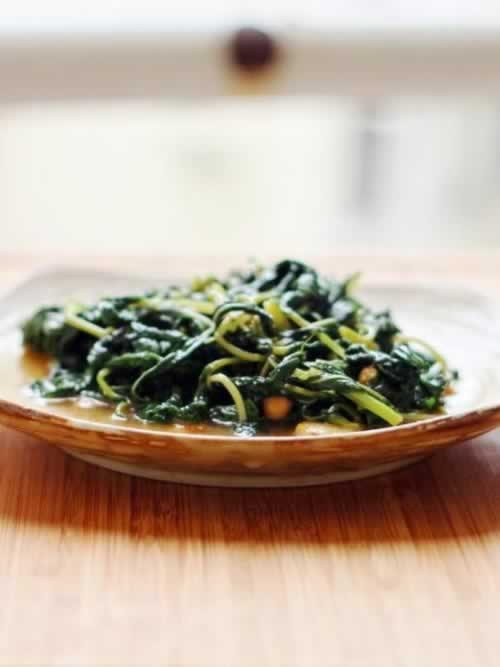 普宁豆酱炒麻叶的做法