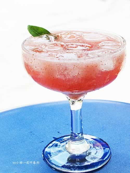 ���ճ��ű�ˬ��÷��֭������