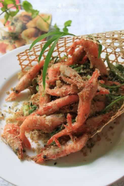 避风塘北极虾的做法