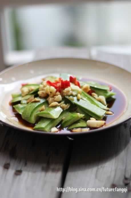 酸辣萝卜皮的做法