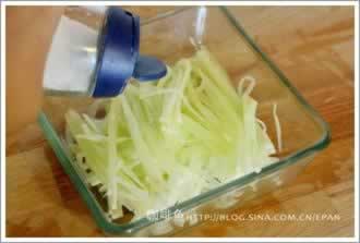 果醋黄花菜的做法