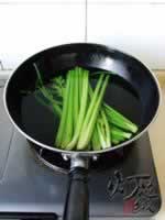 芹菜拌腱肉的做法