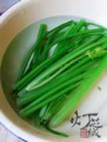 芹菜拌腱肉的做法