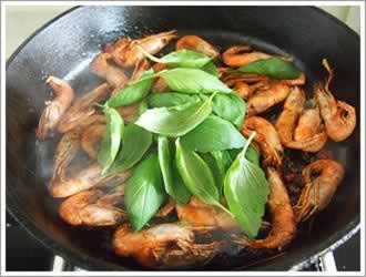 三杯北极虾的做法