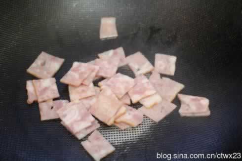 奶油培根蘑菇意面的做法