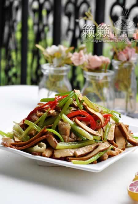 ���۳�����ӵ�����