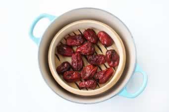 �±������ɵ�����