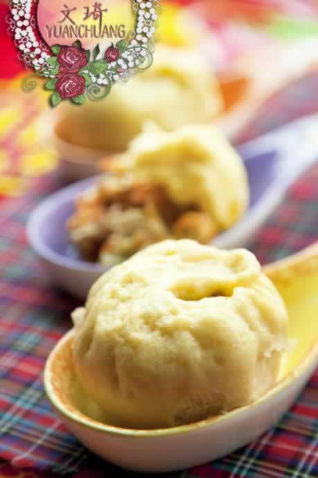 胡萝卜青椒玉米香肉包的做法