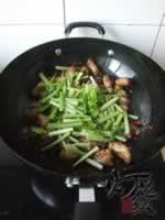 麻辣香芹鸡脖的做法