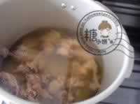 小鸡野菇汤的做法